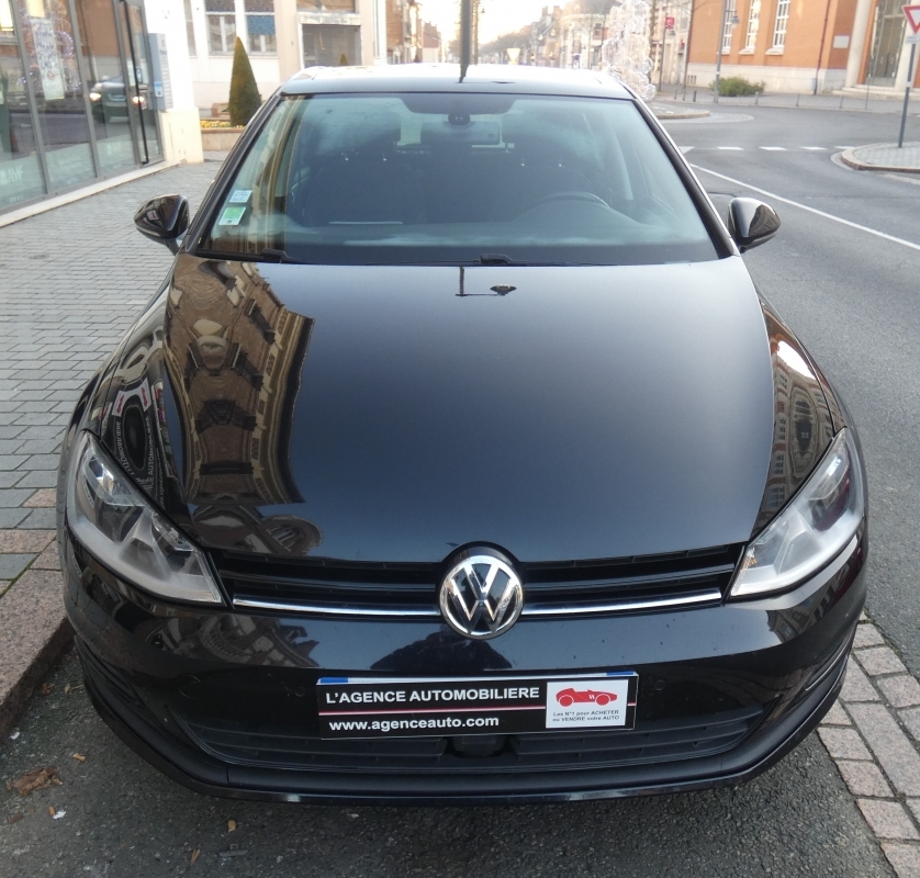 Volkswagen Golf — 3